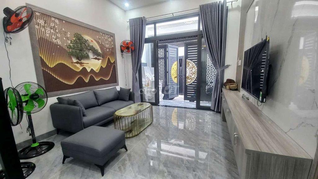 Cho thuê nhà 3PN full nội thất mới 100% gần bãi trước