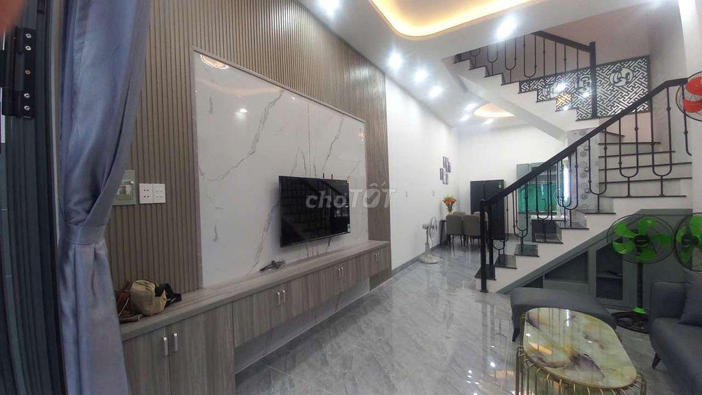 Cho thuê nhà 3PN full nội thất mới 100% gần bãi trước