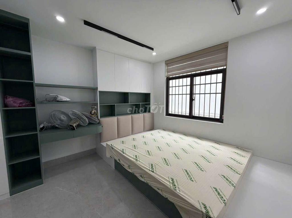Cho thuê nhà phố tại lavida 4PN full nội thất hiện đại sân oto