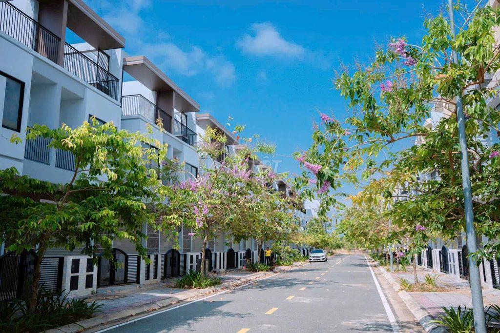 Cho thuê nhà phố khu Lavida 2PN full nội thất hiện đại