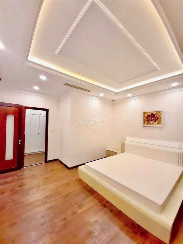 Cho thuê penhouse RUBy  Tower 3PN full nội thất gần loter