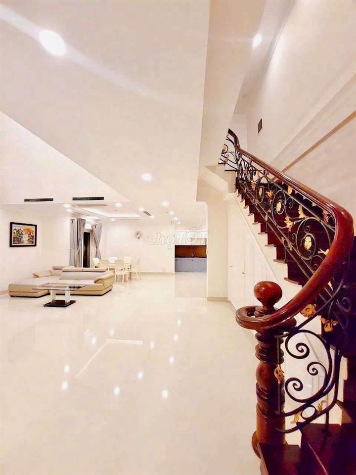Cho thuê penhouse RUBy  Tower 3PN full nội thất gần loter