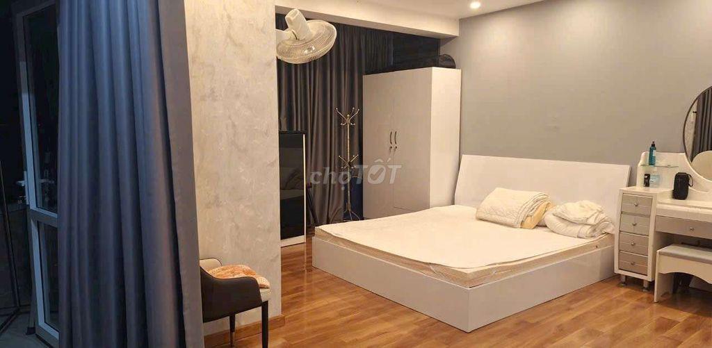 Cho thuê chung cư Sơn thịnh 1 diện tích 135m2 3PN view biển 