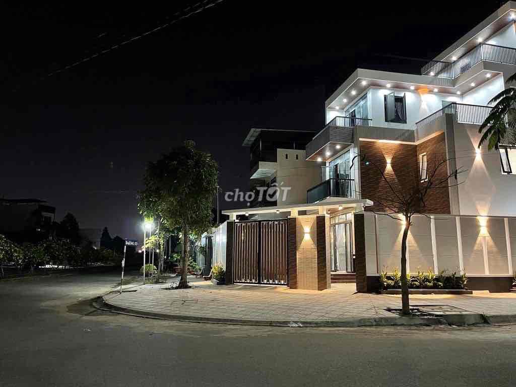 Bán BT góc 2 MT đường số 9 và số 5 Khu Miền Nam Hưng Phú Cần Thơ.