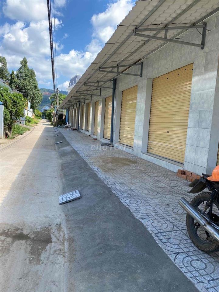Cần bán dãy nhà trọ 12 căn tại thị trấn Madagui