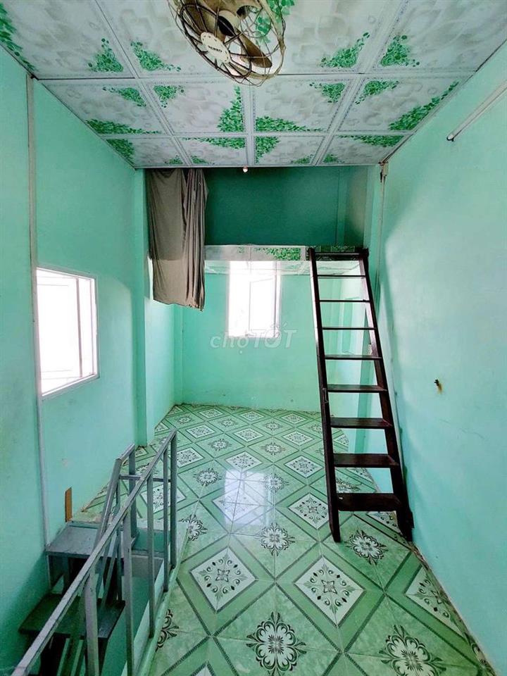 Nhà nhỏ trung tâm quận Tân Phú - Hẻm nội bộ