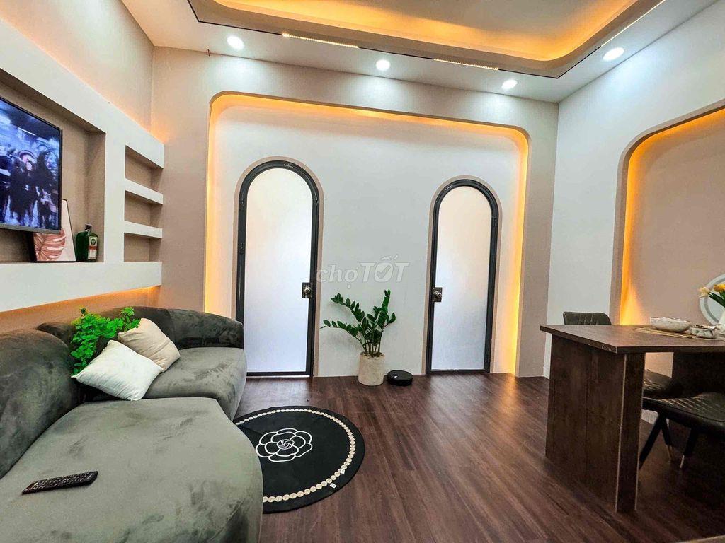CĂN HỘ 2PN - 2WC - BAN CÔNG - NGAY CÔNG VIÊN LÊ THỊ RIÊNG — CMT8