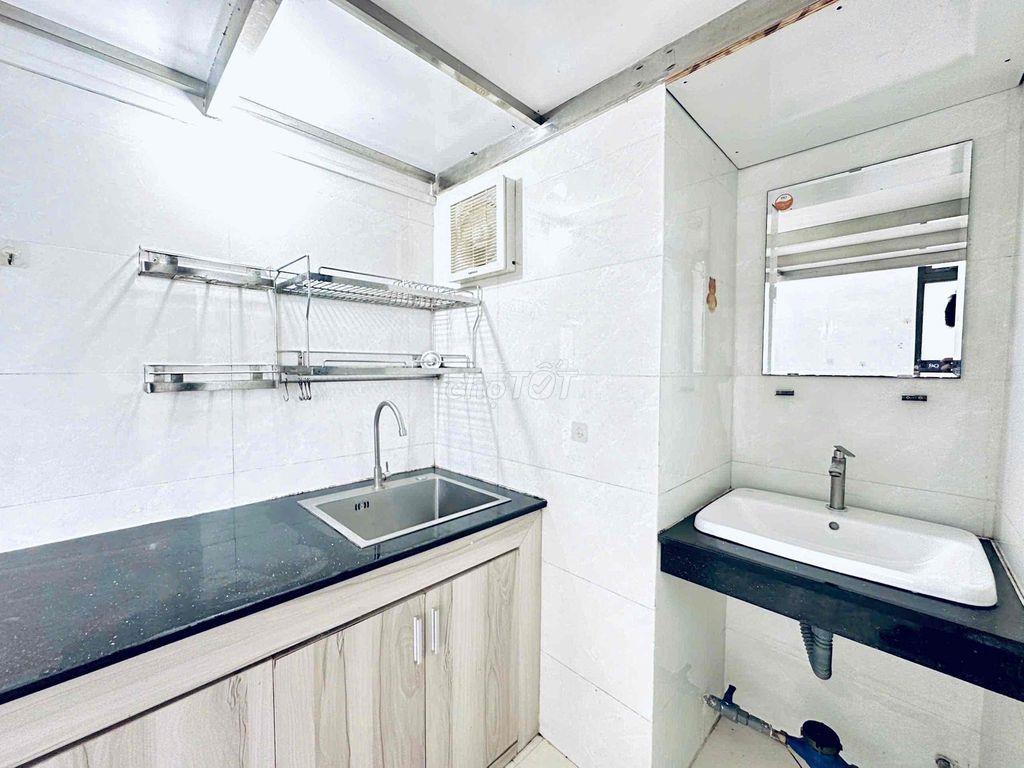 TRỐNG LẠI CĂN HỘ BAN CÔNG - MÁY GIẶT RIÊNG — THÀNH THÁI - CẦU VƯỢT 3/2