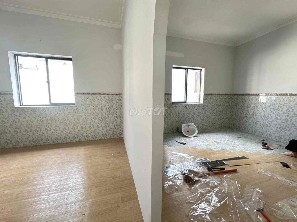 NHÀ MỚI 100% LÝ THƯỜNG KIỆT — TIỆN QUA UEH - ĐH BÁCH KHOA - HUFLIT