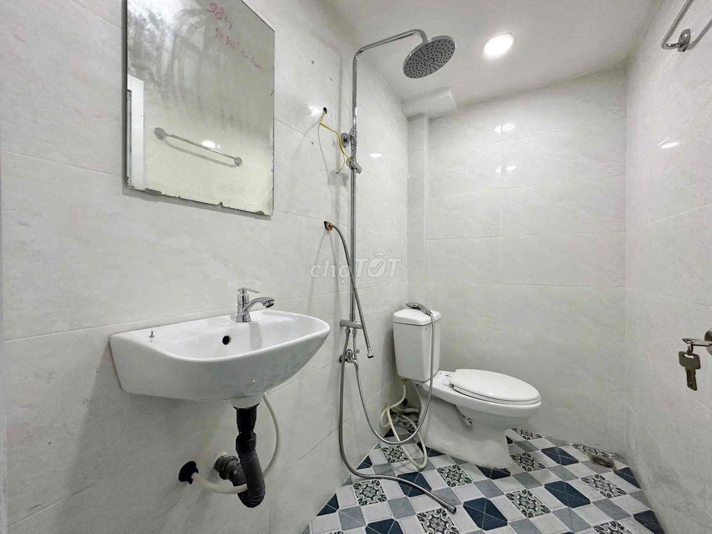DUPLEX BAN CÔNG MẶT TIỀN CMT8 — TÔ HIẾN THÀNH