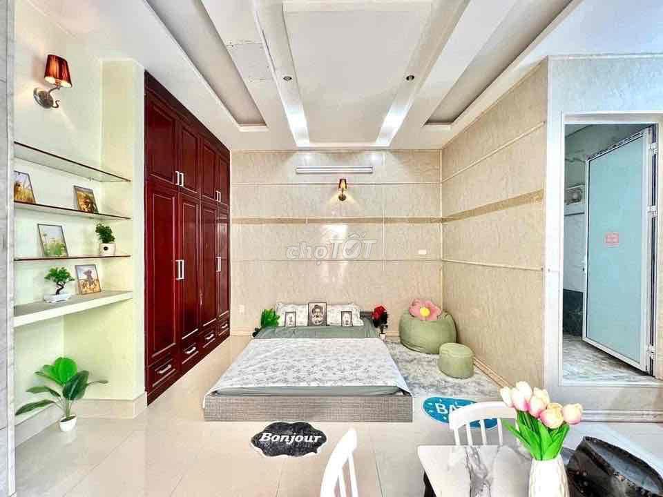 STUDIO BAN CÔNG NGAY SƯ VẠN HẠNH — MÁY GIẶT RIÊNG — 35M2