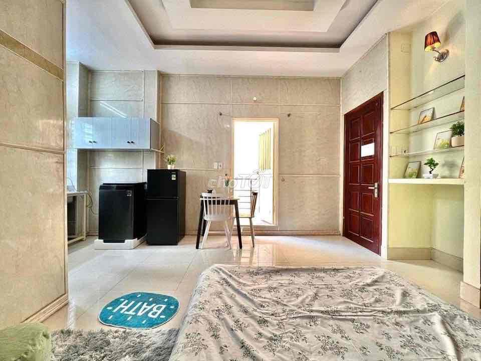 STUDIO BAN CÔNG NGAY SƯ VẠN HẠNH — MÁY GIẶT RIÊNG — 35M2
