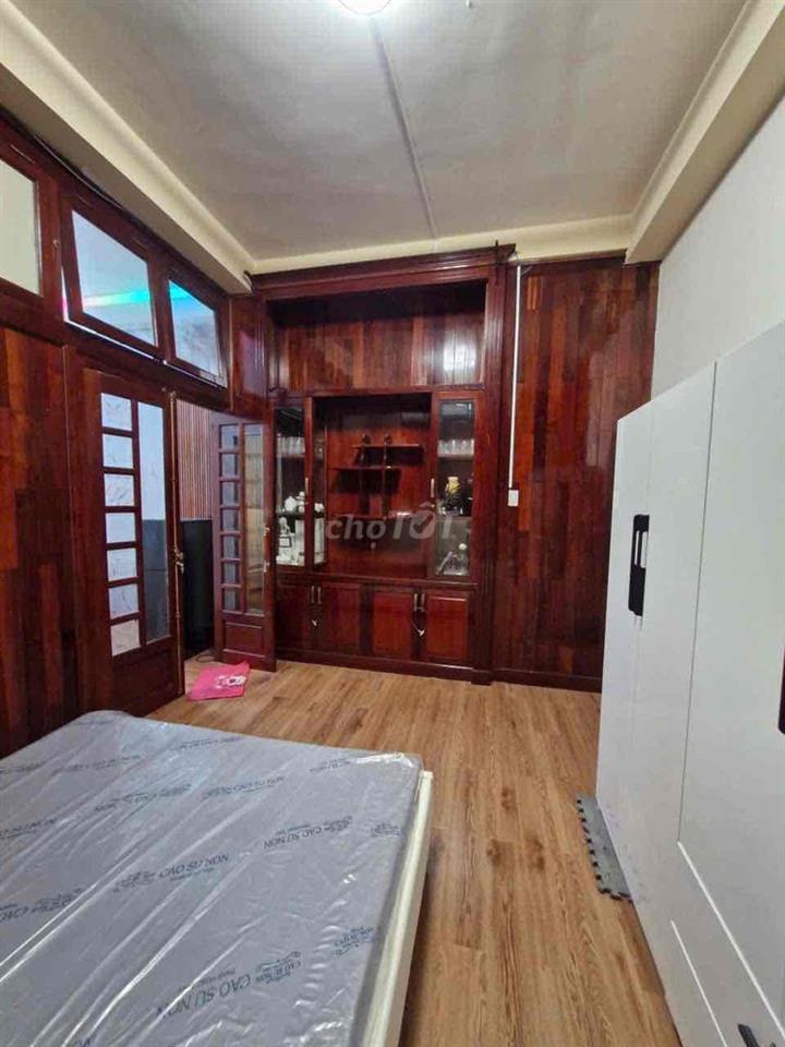 2PN TRỆT - LỐI ĐI RIÊNG — LÝ THƯỜNG KIỆT - ĐẦU BẮC HẢI — TIỆN QUA UEH