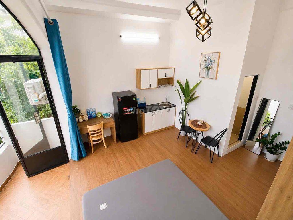 STUDIO BAN CÔNG — NGAY VẠN HẠNH MALL — MÁY GIẶT RIÊNG