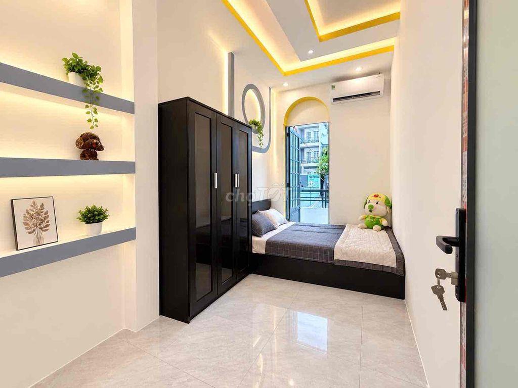 CHDV NEW 100% — TÔ HIẾN THÀNH - CMT8 - BAN CÔNG FULL NỘI THẤT