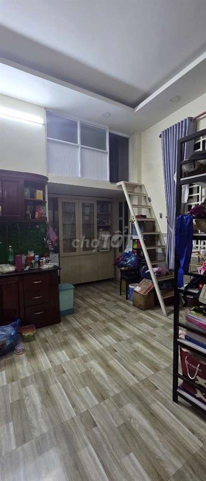Phòng trọ lối đi riềng