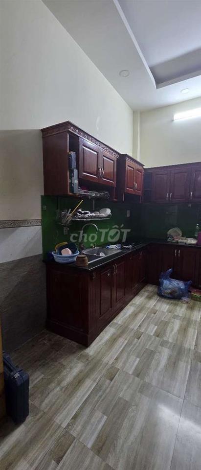 Phòng trọ lối đi riềng