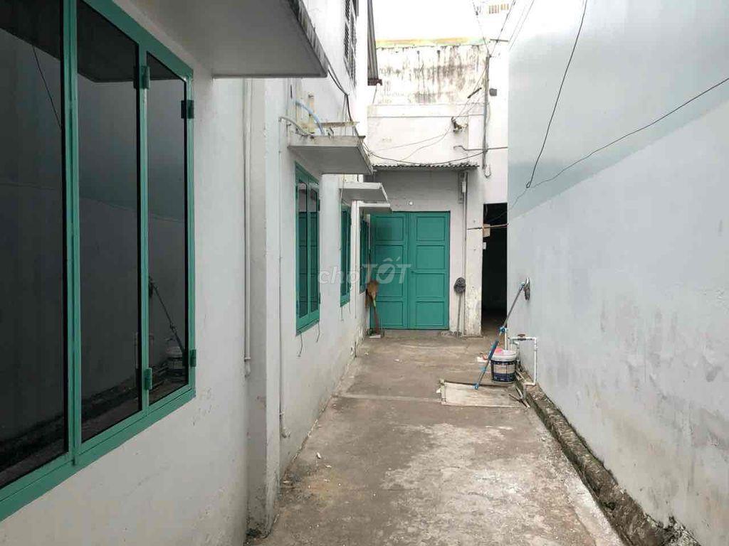 bán nhà có 13 phòng trọ 42/9 trương đăng quế kế chợ cây quéo
