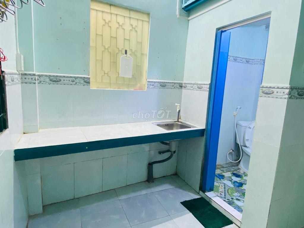 Phòng trọ cho thuê Âu Dương Lân Q8