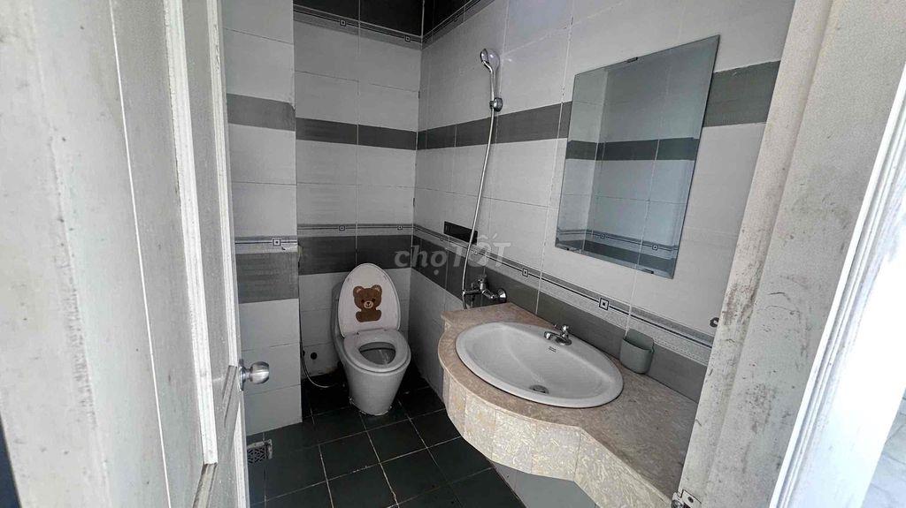🏠 PHÒNG KTX MÁY LẠNH TẠI TÂN PHÚ – GIÁ CHỈ 1TR450/THÁNG 🏠