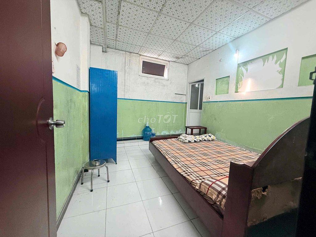 Cách Quận 6 - 1km Phòng Trọ 2TR BAO ĐIỆN NƯỚC