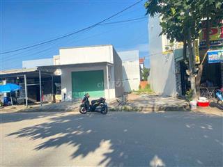 đất cạnh Vinhomes Quận 9, đối diện trường tiểu học Long Bình 
