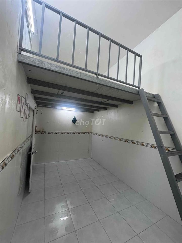 cho thuê phòng quận 3 đối diện công viên lê thị riêng