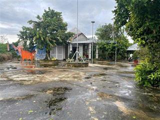 BÁN GẤP ĐẤT VÀ NHÀ VƯỜN NGHỈ DƯỠNG
