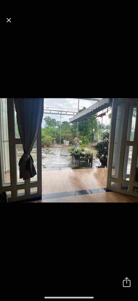 BÁN GẤP ĐẤT VÀ NHÀ VƯỜN NGHỈ DƯỠNG