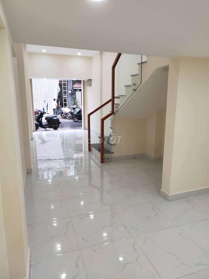 nhà mặt tiền DS9 đường nhựa 9m 