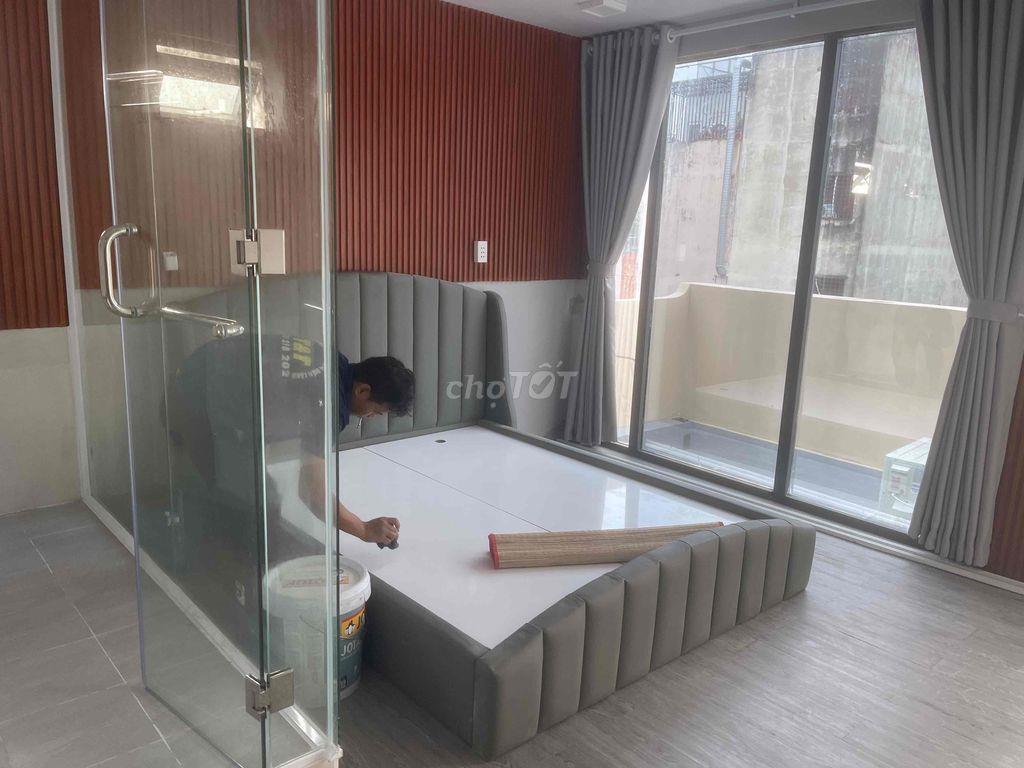 PHÒNG BAN CÔNG FULL NỘI THẤT GẦN VĂN LANG