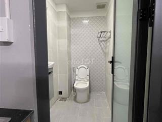 PHÒNG BAN CÔNG FULL NỘI THẤT GẦN VĂN LANG