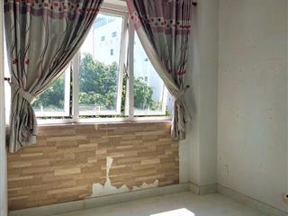 phòng  cửa  sổ lớn