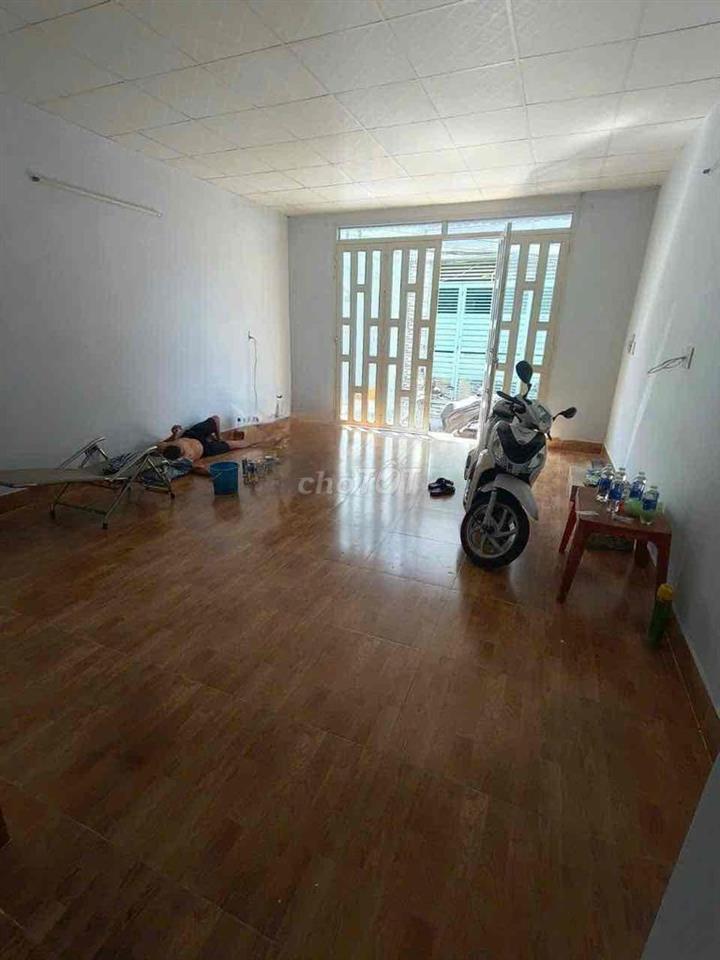 Nhà nguyên căn siêu rẻ