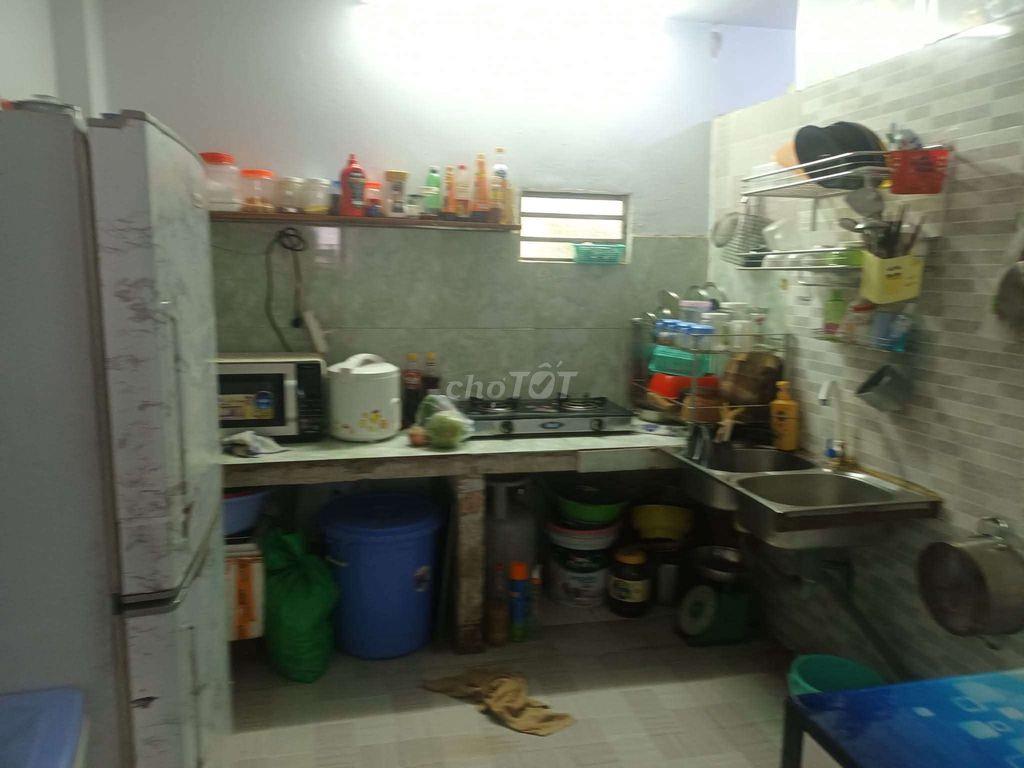 Cho thuê nhà nguyên căn 2,5 tr/tháng ngay trường Tiểu Học Lê Thị Trung