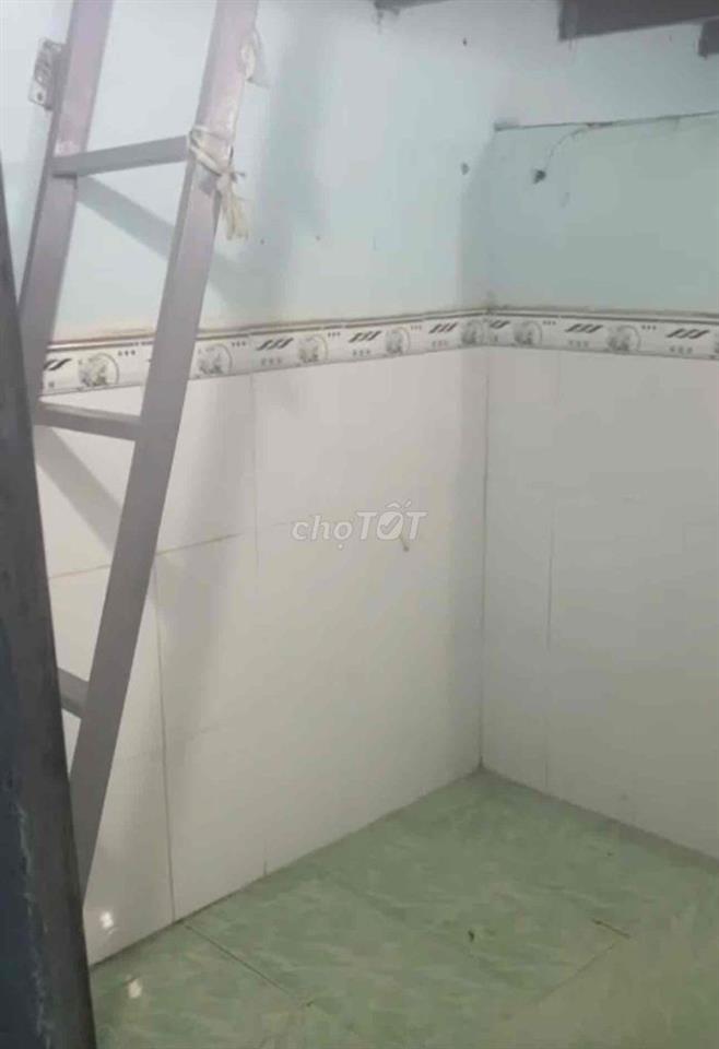 Phòng trọ giá rẻ gần vòng xoay An Lạc
