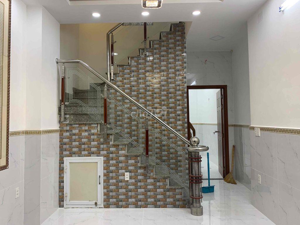 Nhà cho thuê Âu Dương Lân, hẻm xe hơi, an ninh, mới xây