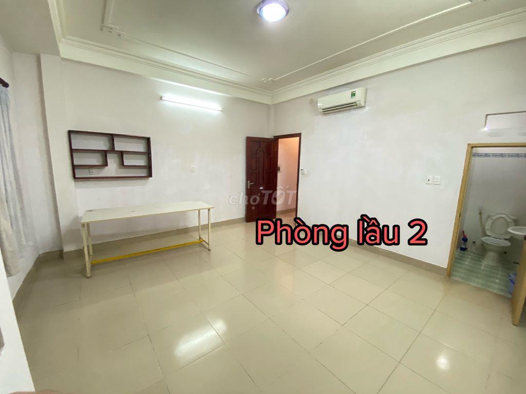 PHÒNG TRỌ KHU VỰC PHAN THÚC DUYỆN SÂN BAY TSN MÁY LẠNH, TOILET RIÊNG