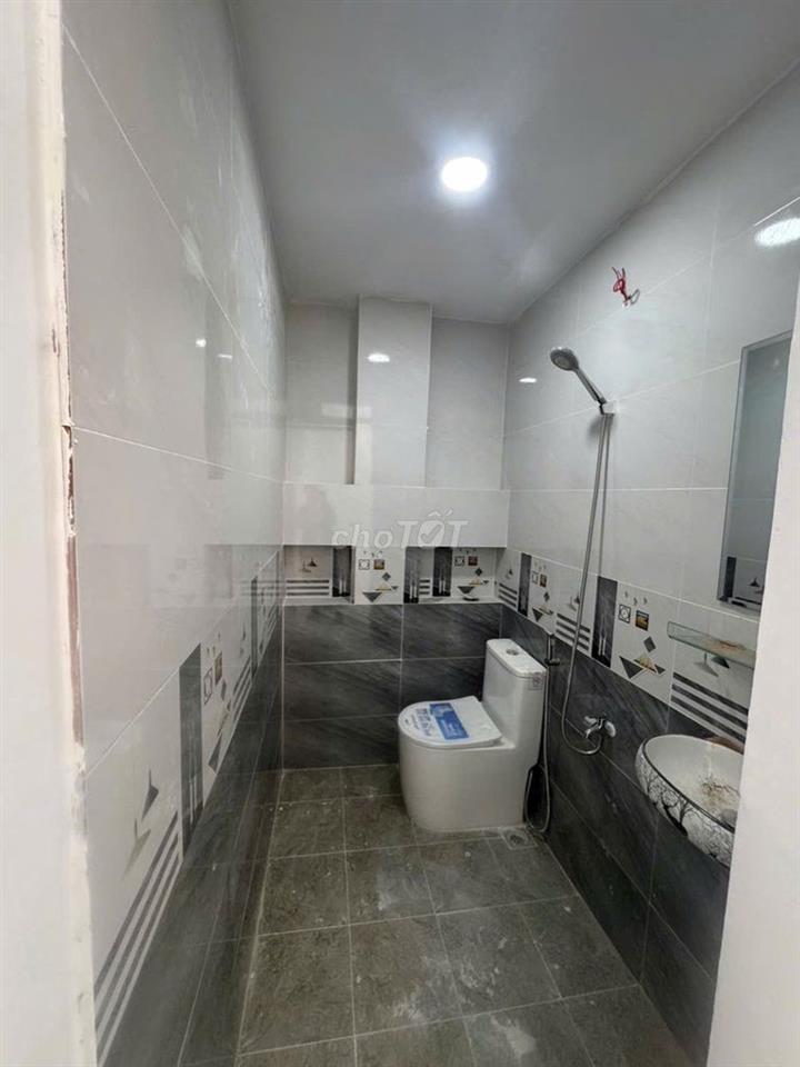 CC gửi ACE MG Nhà Nguyễn Trọng Trí, ngang 4.6m, sát AEON, BX miền tây