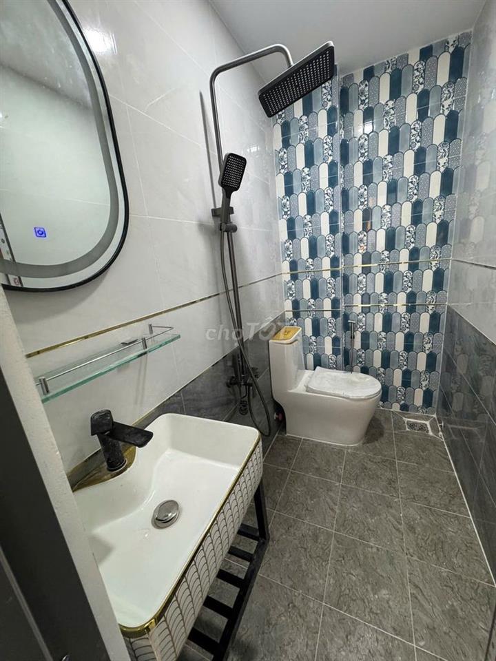 CC gửi ACE MG nhà mới 3 tầng Chiến Lược BTĐ, sát mặt tiền, 4PN-4WC