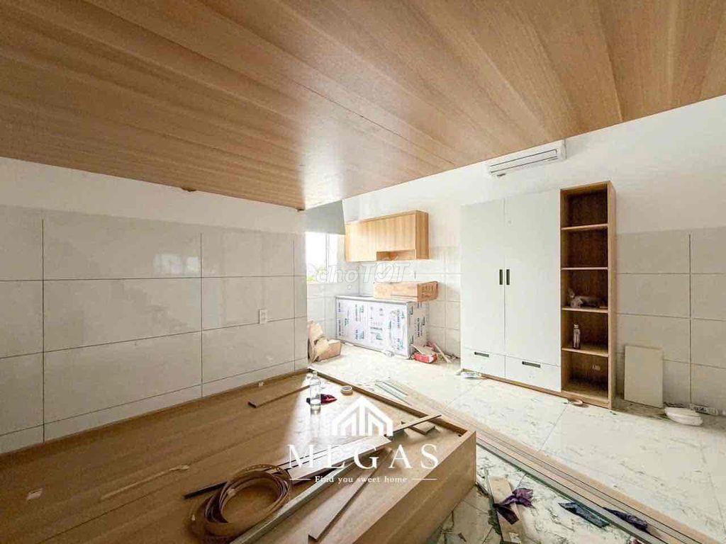 CHO THUÊ CĂN HỘ ĐỐI DIỆN CỔNG TRƯỜNG VĂN LANG ĐỦ NỘI THẤT