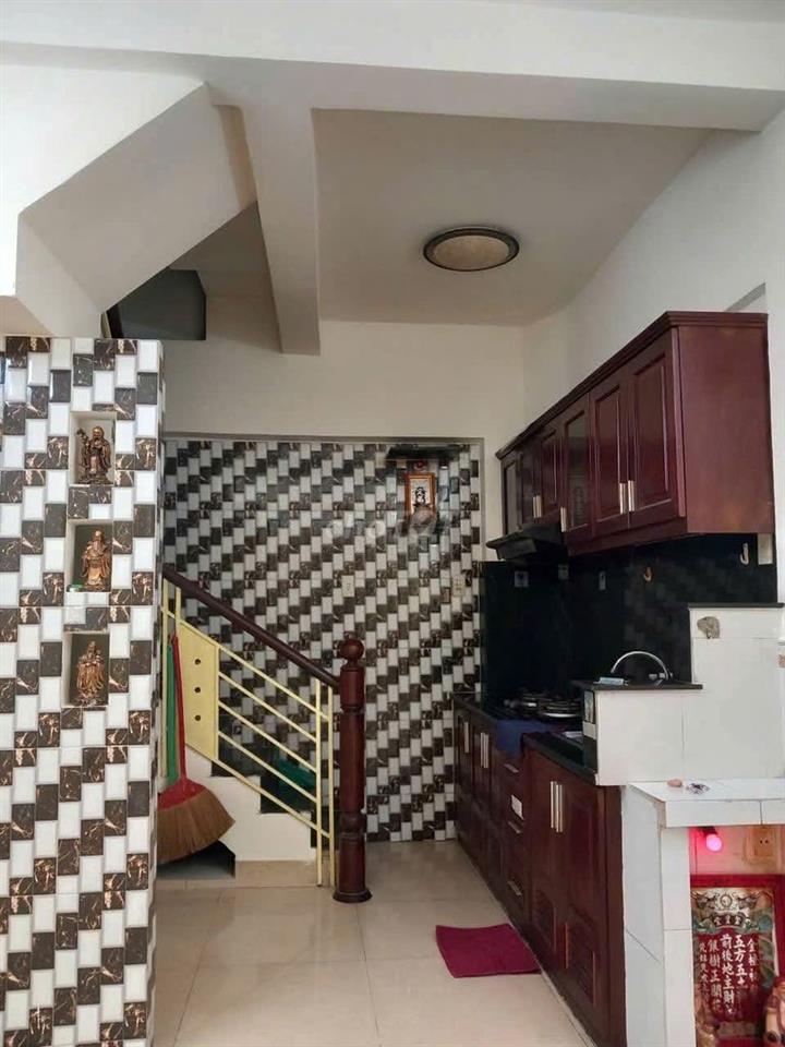 BÁN NHÀ Q1 HẺM 115 TRẦN ĐÌNH XU, 1 TRỆT 2 LẦU, 2PN, 3WC