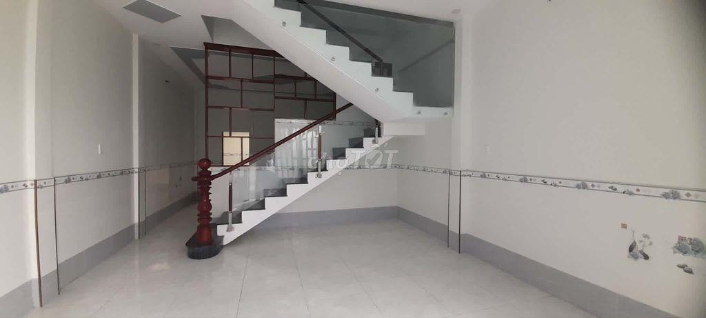 BÁN NHÀ 5M X 20M HẺM XE HƠI GẦN CHỢ BÌNH CHÁNH