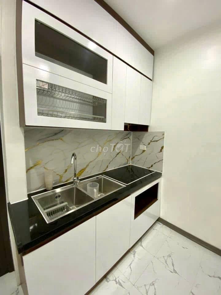 Cho thuê nhà Cầu Tó 40m2 xây 4 tầng ,4 Phòng,Full nội thất