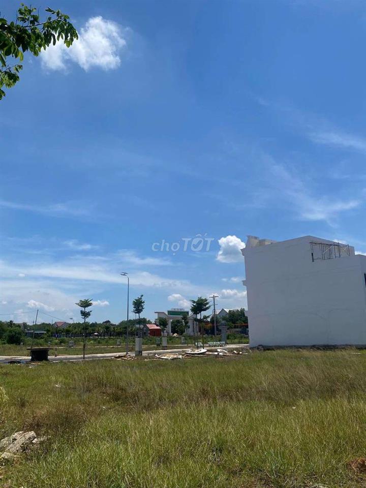 Cần bán gấp lô đất 70m2, MT DT741, gần KCN vsip 2, đã có sổ riêng