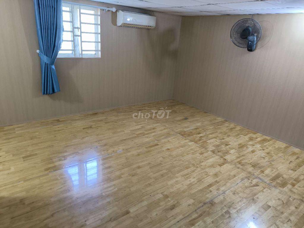 Nhà 1 trệt 1 gác, sau lưng bệnh viện Tâm Thần 