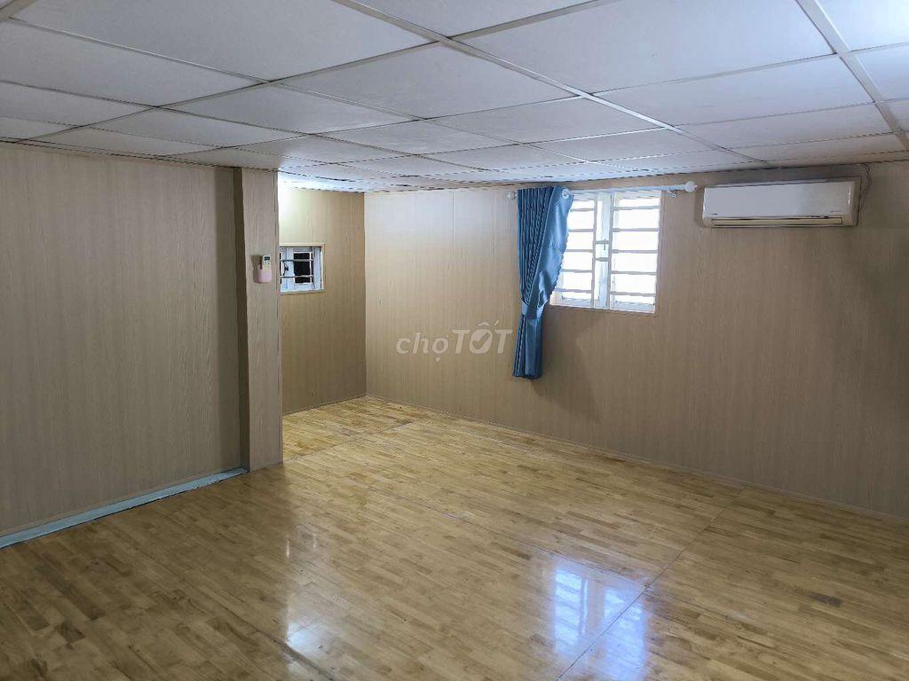 Nhà 1 trệt 1 gác, sau lưng bệnh viện Tâm Thần 