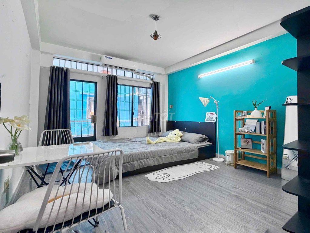 Studio tách bếp ban công ngay trung tâm Sài Gòn