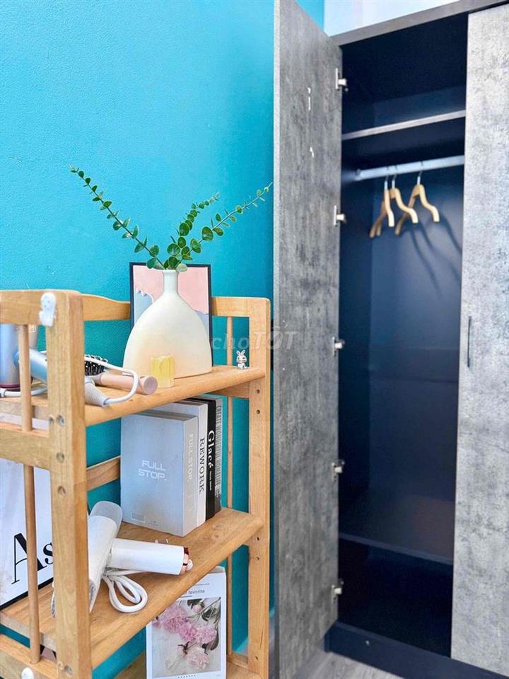 Studio tách bếp ban công ngay trung tâm Sài Gòn