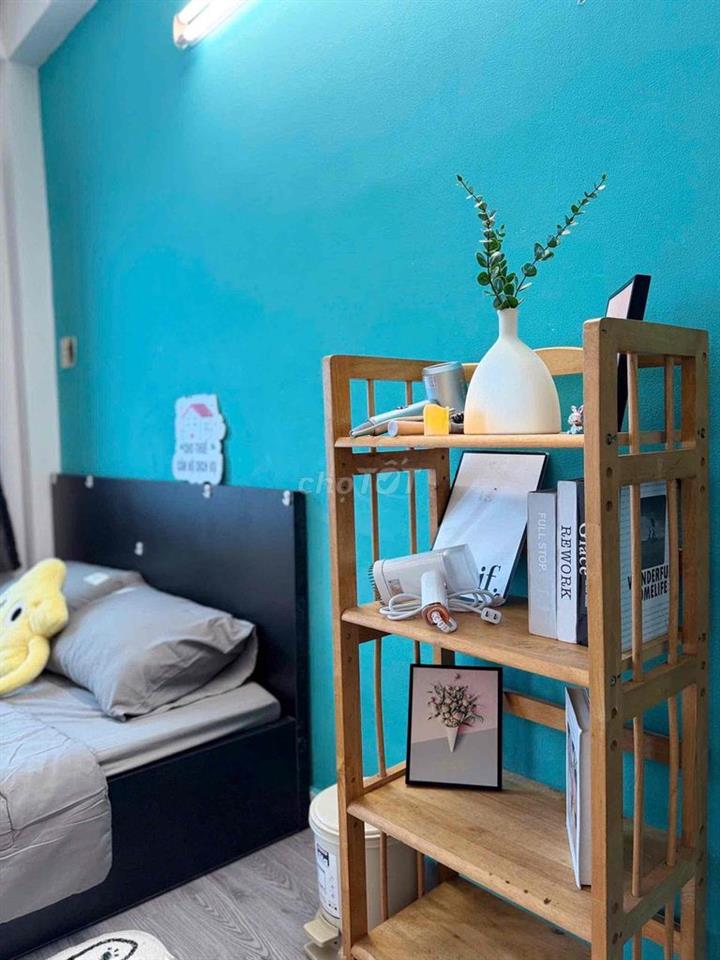 Studio tách bếp ban công ngay trung tâm Sài Gòn